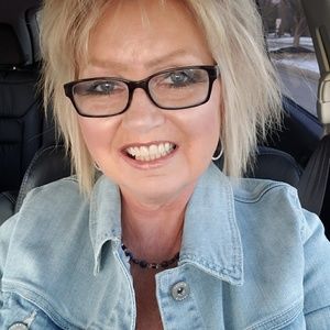 Meet your Posher, Candy